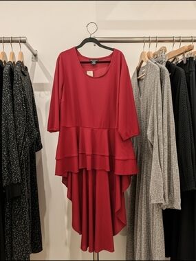 Women's Red High-Low Tiered Tunic